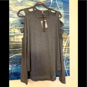 NWT POOF TOP WOMENS COLD SHOULDER MEDIUM